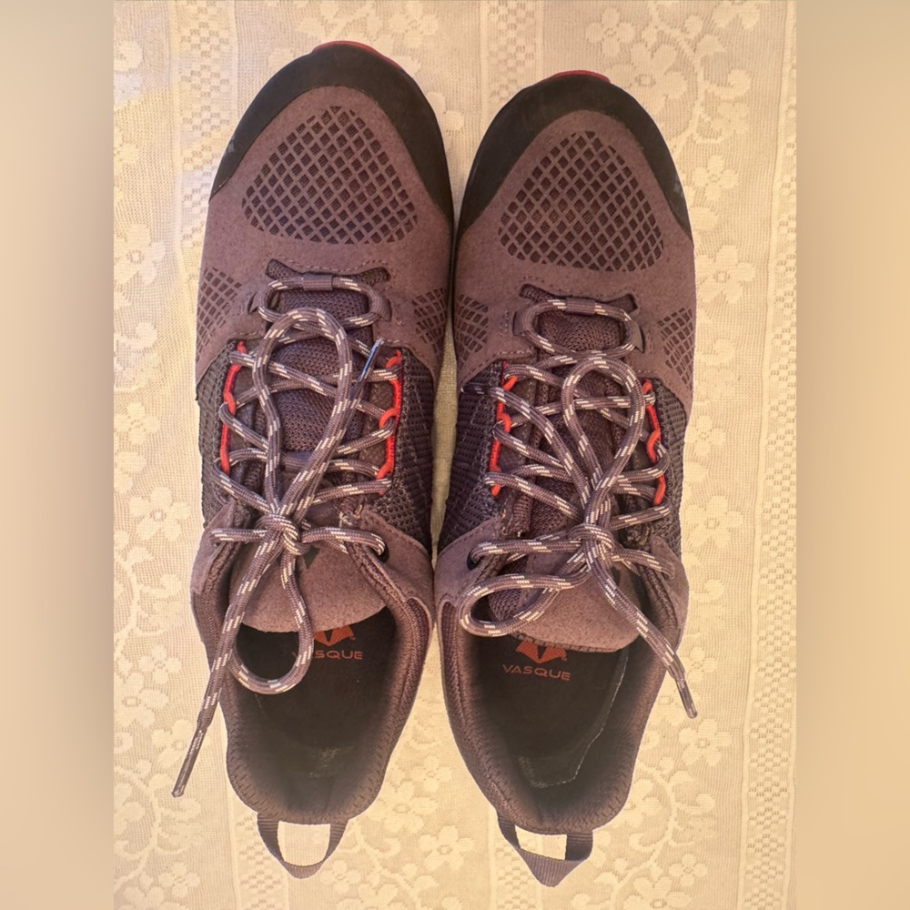 Vasque Breeze LT~ Men’s 10 - Picture 2 of 6